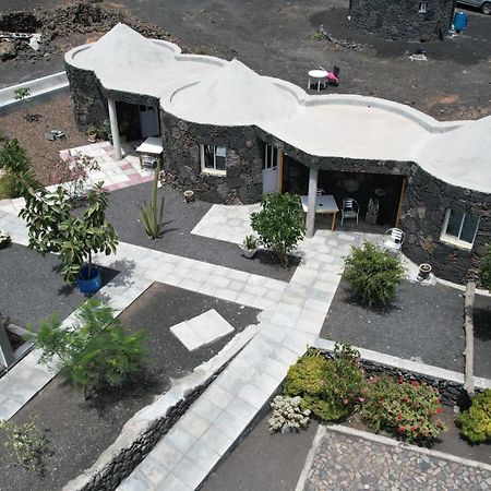 Casa Helena Hotel Portela Exterior photo