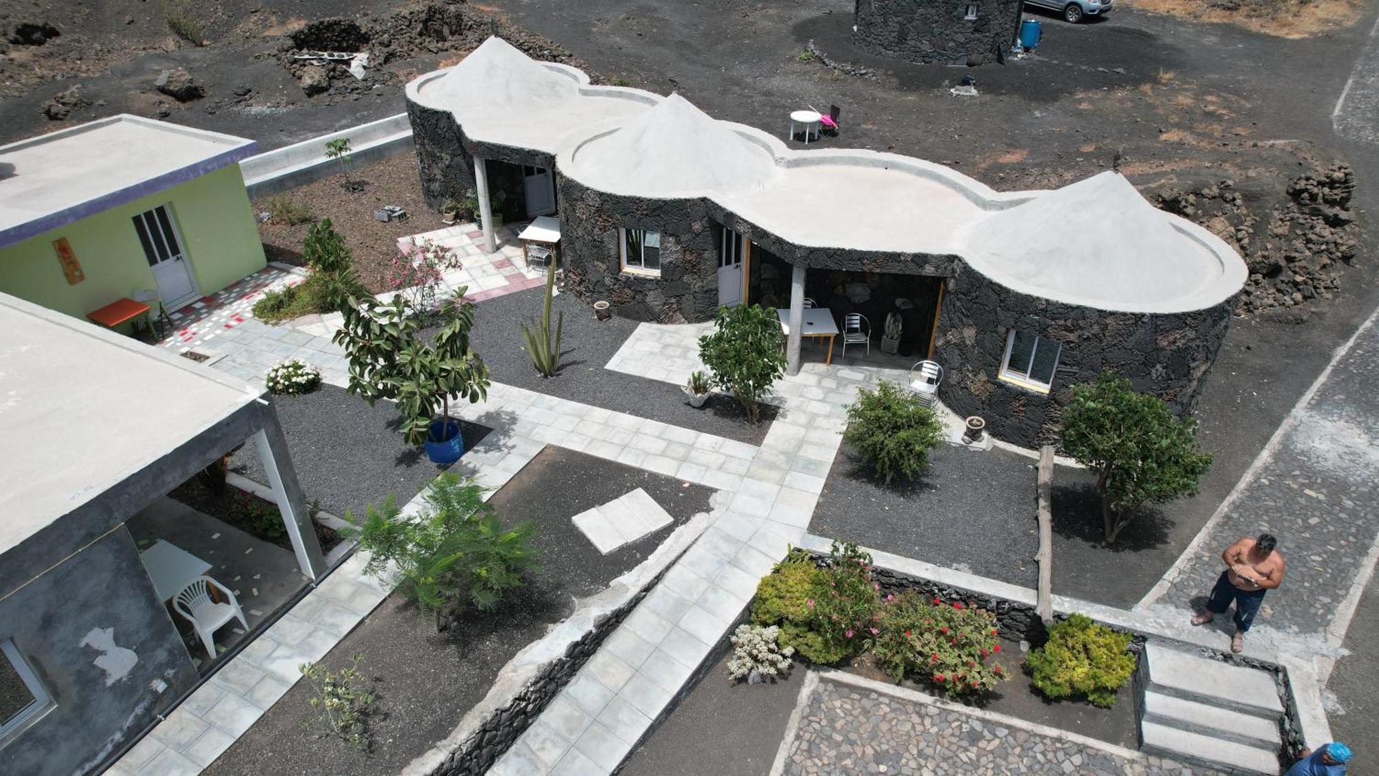 Casa Helena Hotel Portela Exterior photo